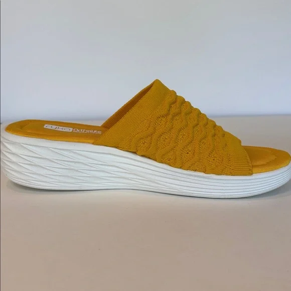 Ryka Ortholite Golden Yellow Slide Sandals. Size 8w - Picture 5 of 7